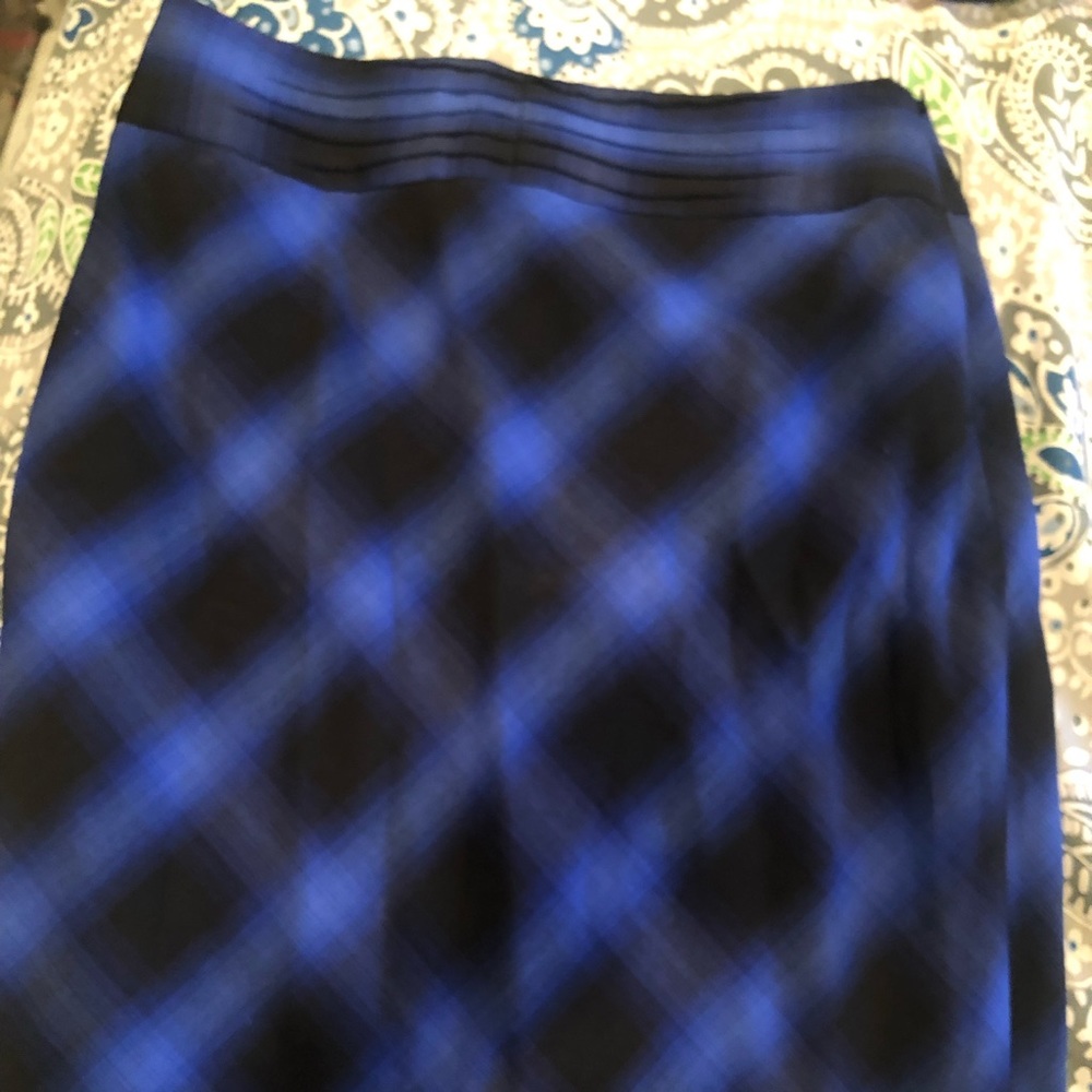 Limited plaid pencil skirt size 4
